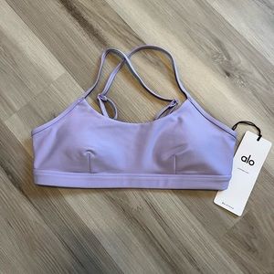 ALO Yoga Airlift Intrigue Bra in Violet Skies. Size M